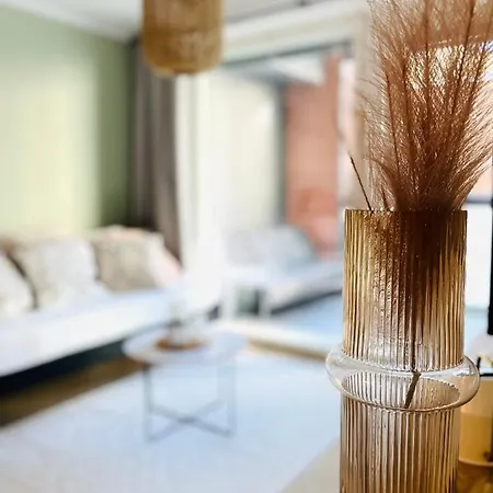 Uusi Ilmastoitu Kaksio Tampereen Ytimessae, Pysaekoeinti, Iso Lasitettu Parveke Apartment Tampere